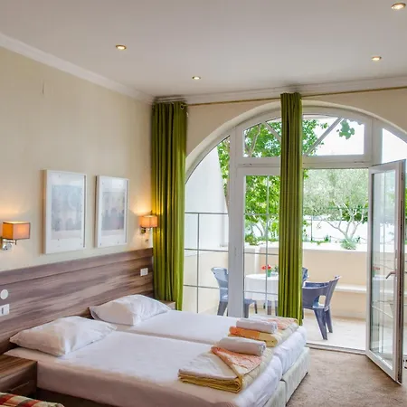 Slavka Guest house 3*