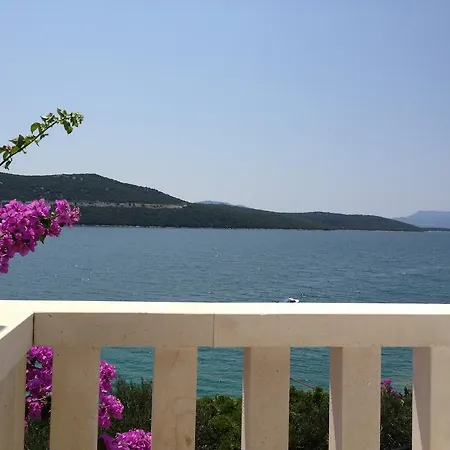 斯拉夫卡别墅 内乌姆