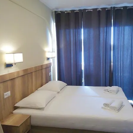 斯拉夫卡别墅 3*